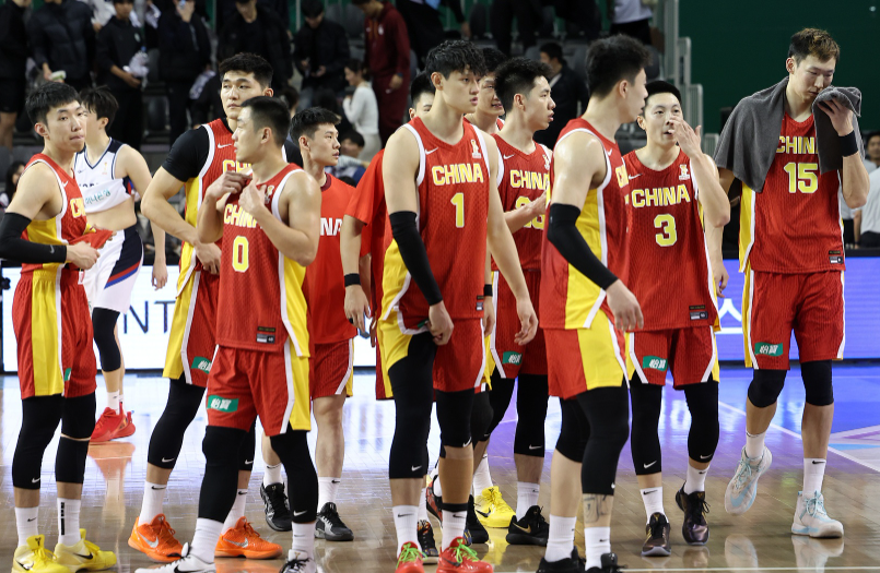 开云应用-世预集训名单出炉！庞峥麟赵睿入选，球迷却炸锅：郭昊文进不去？